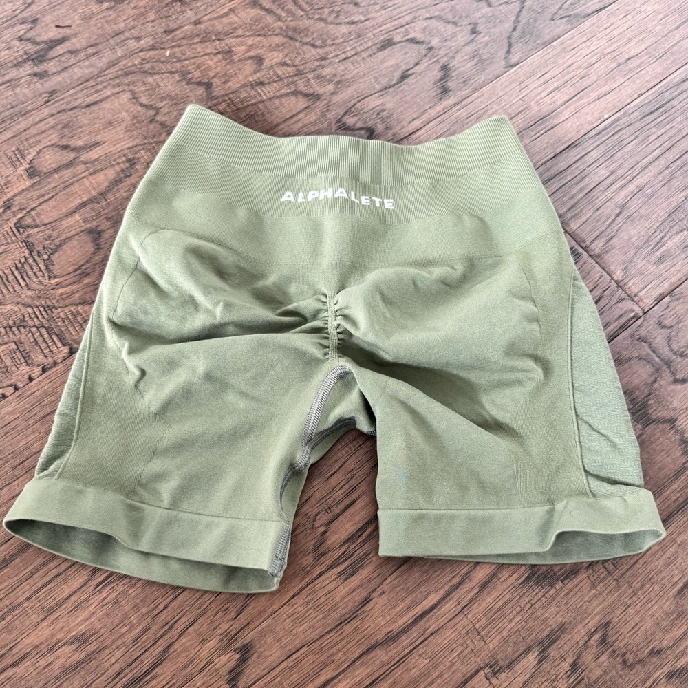 Alphalete Scrunch Shorts